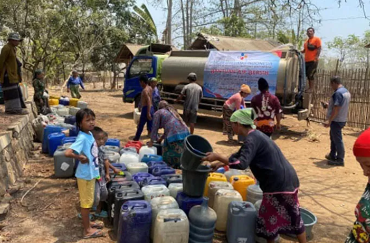 PT CJI Beri Bantuan Air Bersih pada Desa Terimbas Kekeringan di Winongan Pasuruan