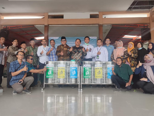 Pertamina Dukung Kegiatan Lomba K3 dan Bagikan Tempat Sampah Terpilah di Desa Semampir, Sidoarjo