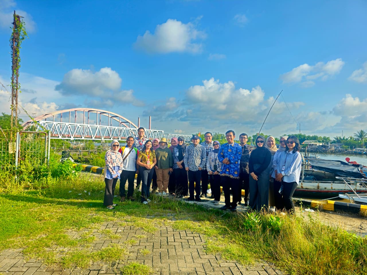 Sentuh Aspek Infrastruktur dan Edukasi, Bappenas dan Bappeda Jatim Tinjau Praktik Baik CSR Maritim PT Nipsea Paint di Lamongan