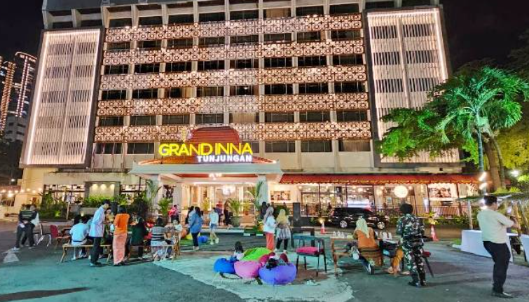 Dukung Kemajuan Ekonomi Grand Inna Tunjungan Gandeng UMKM Gelar Pasar Legi